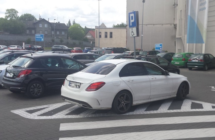 Przeczytaj też:   Kolejny niewychowany autodrań zastawia...