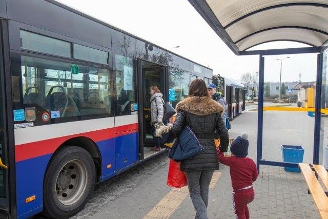 Mieszkańcy gminy Dąbrowa Chełmińska chcą, by autobusy MZK w Bydgoszczy jeździły dalej niż tylko do Ostromecka