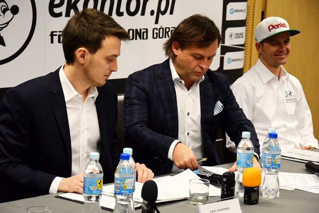 Umowę podpisali Kamil Miłkowski, dyrektor zarządzający Ekantor.pl i Zdzisław Tymczyszyn, prezes zarządu ZKŹ SSA.