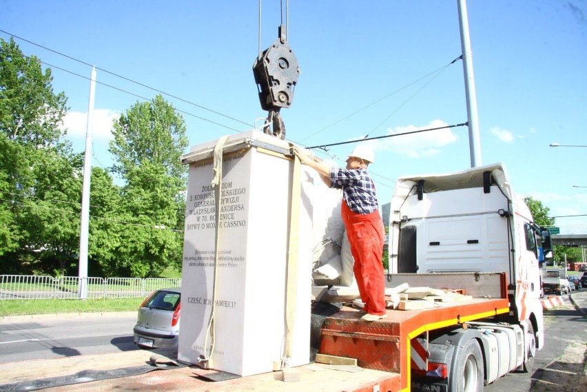 Orzeł z piaskowca w hołdzie Bohaterom Monte Cassino (ZDJĘCIA)