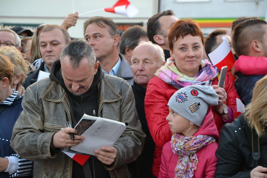 Prezydent Andrzej Duda spotkał się z mieszkańcami...