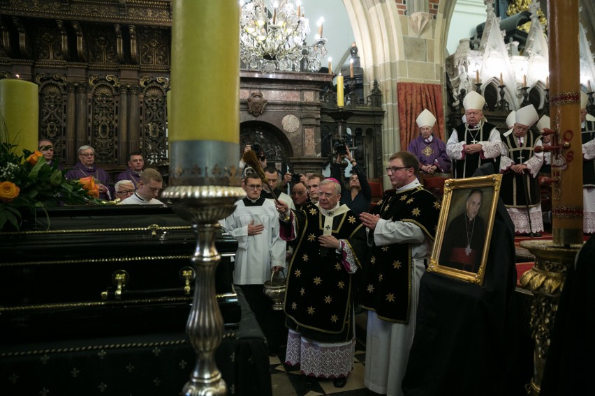 Kraków pożegnał księdza Bielańskiego. Msza święta odbyła się...