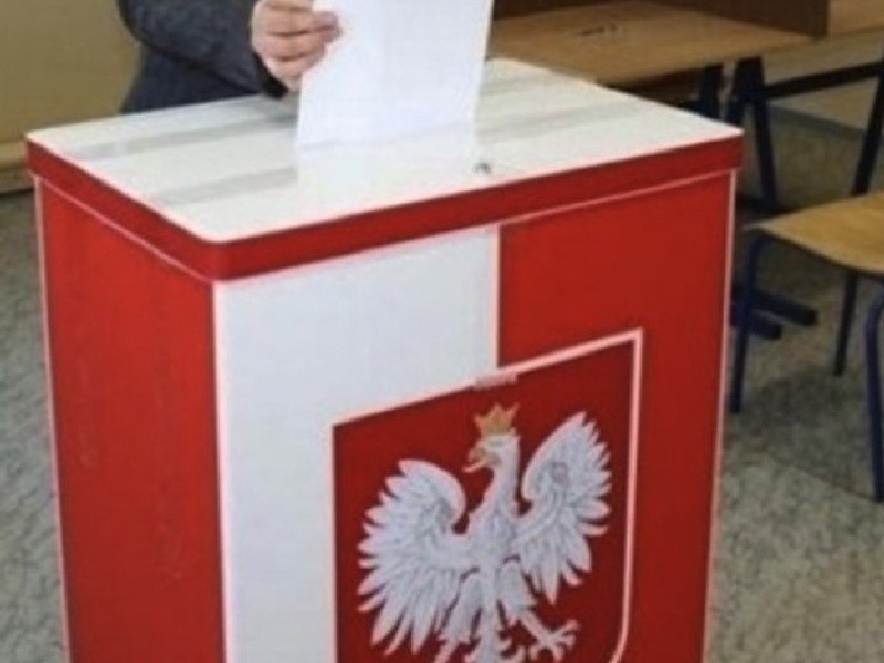 Wybory parlamentarne 2015. Kandydaci do Sejmu z powiatu ostrowieckiego