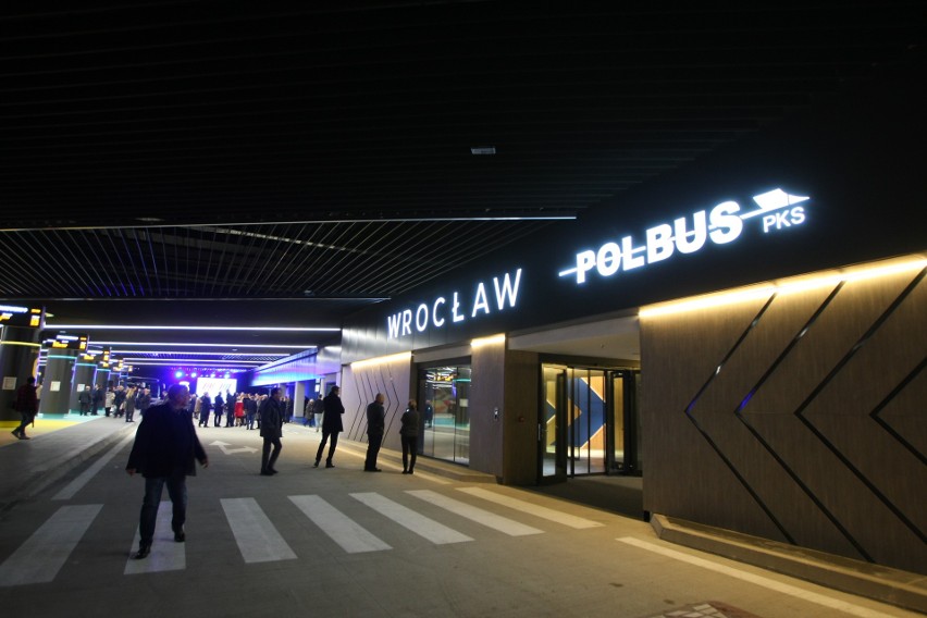 Wrocław: Nowy dworzec autobusowy gotowy. Zobacz!