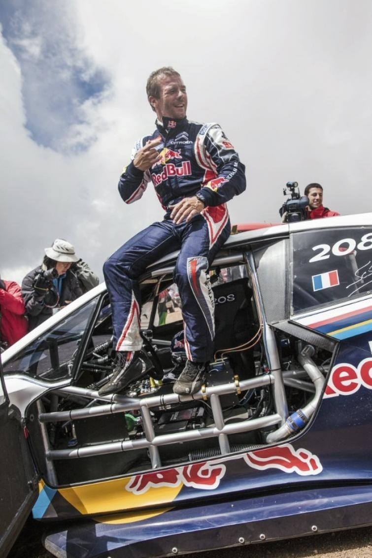 Sebastien Loeb ustanowił nowy rekord w zawodach Pikes Peak...