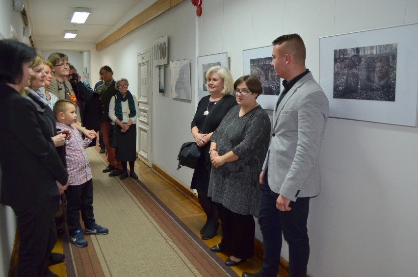 Sfotografował kirkut w Szydłowcu i pokazał zdjęcia na wystawie