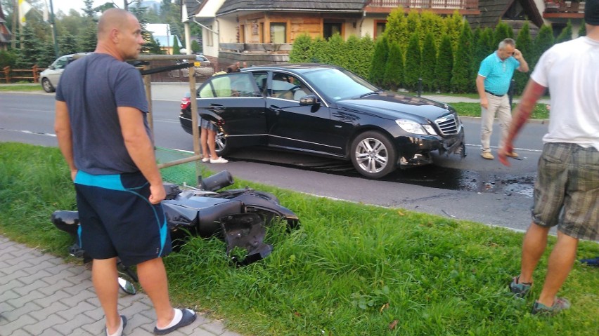 Zakopane: Motocykl wjechał pod samochód [ZDJĘCIA]