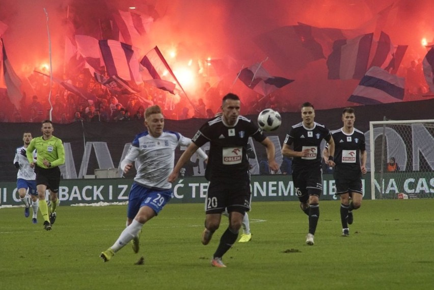 Podczas meczu Lech Poznań - Wisła Płock (2:1) atmosfera na...