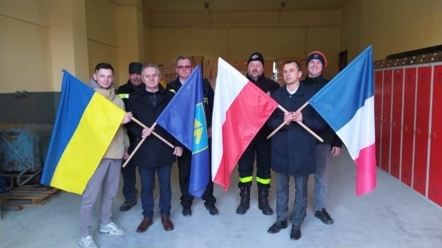 Pomoc dla Ukrainy popłynęła z Caudry, miasta partnerskiego Pińczowa. 32 palety darów!
