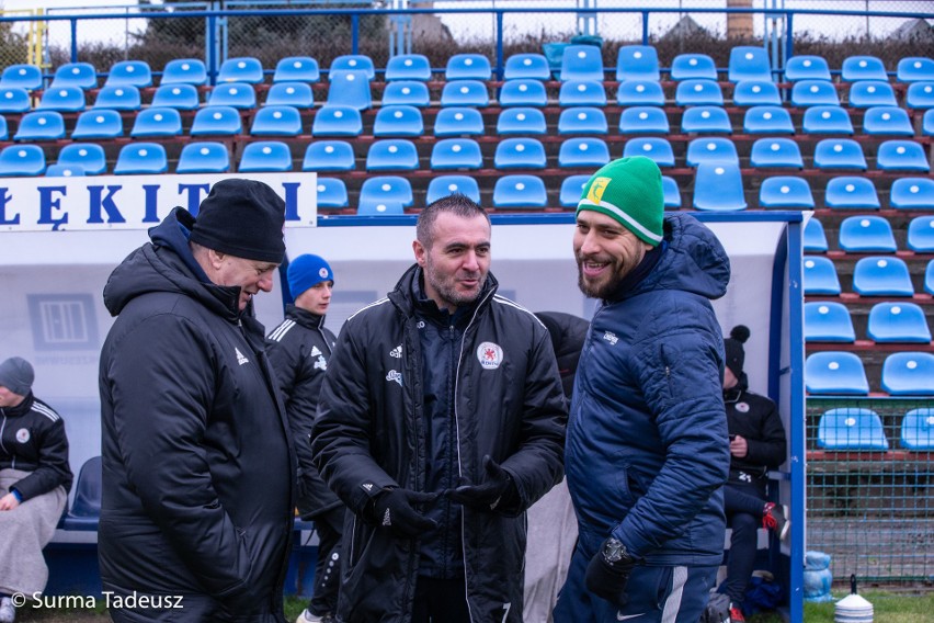 Sparing był 22 lutego na boisku przy ulicy Ceglanej w...