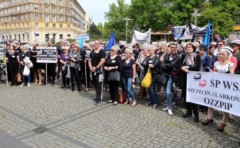 Protest pielęgniarek w Szczecinie