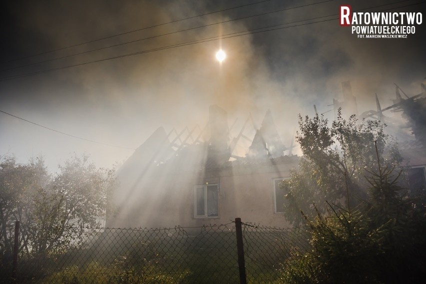 Wiśniowo Ełckie: Pożar budynku mieszkalnego. Rodzina Ratownika Medycznego straciła cały dorobek. Potrzebna jest pomoc [ZDJĘCIA] 24.09.2019