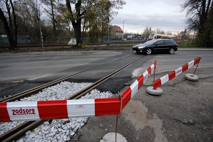 Wrocław: Prace na Bora-Komorowskiego zakończone wcześniej. Autobusy nadal jadą objazdem (ZDJĘCIA)