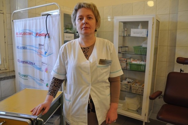 - Jesteśmy rozczarowani tym, jak się nas traktuje - mówi Kazimiera Celmerowska. Podwyżek domaga się 150 pracowników szpitala.