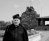 Ksiądz Czesław Wala spocznie w sanktuarium w Kałkowie. Znamy szczegóły uroczystości pogrzebowych