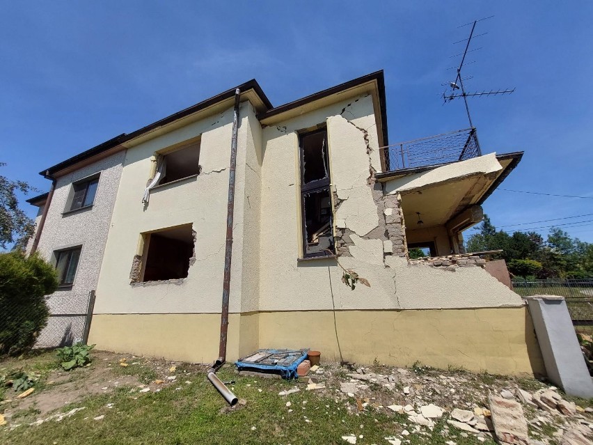 Dom prezesa OSP także został uszkodzony.
