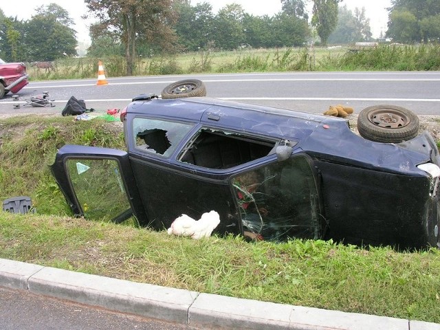 Na obwodnicy Brzegu drogowcy zainscenizowali wypadek z udzialem trzech aut.