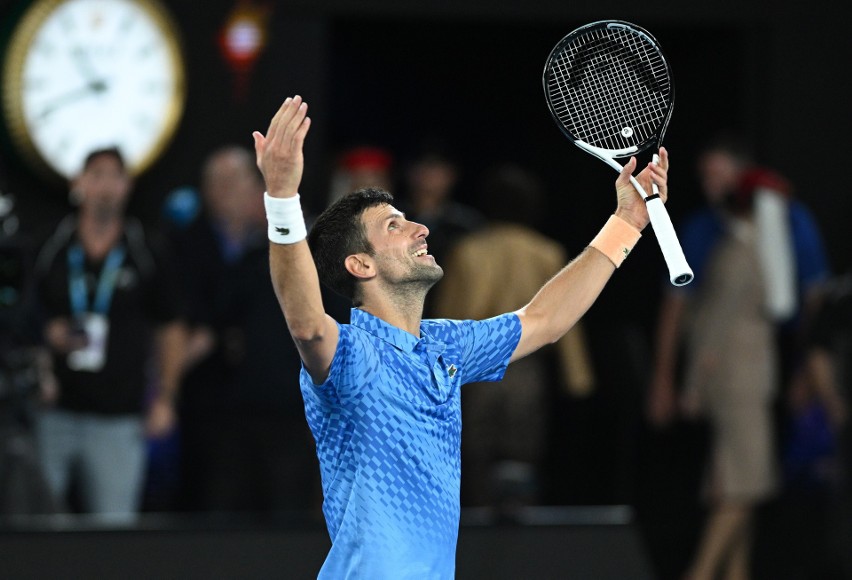 Novak Djokovic nie mógł poświętować po zwycięstwie w finale AO. Zrobi to dopiero po powrocie do Europy