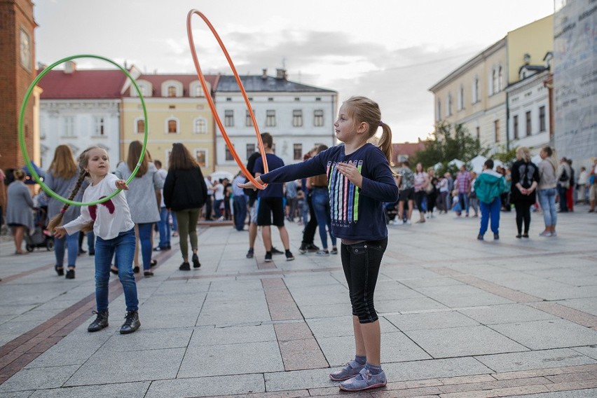 Tarnów. Miłośnicy tańca znów wypełnili Rynek [ZDJĘCIA]