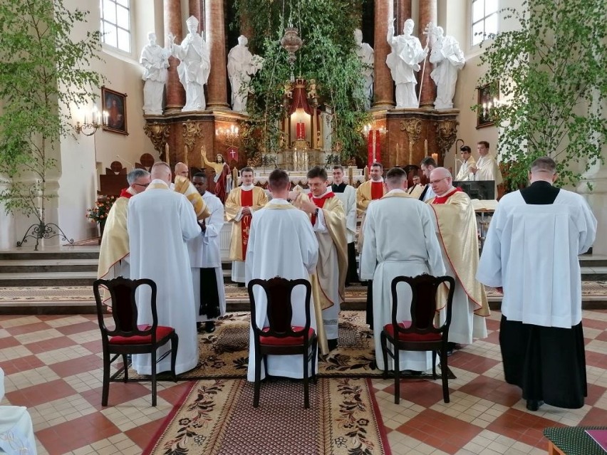 Nowi kapłani w regionie. Święcenia kapłańskie w Sanktuarium Różanostockim