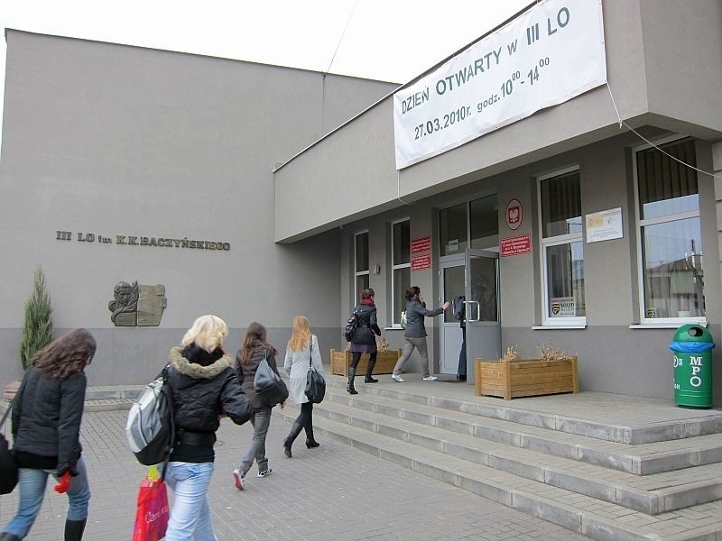 III Liceum Ogólnokształcące w Białymstoku.