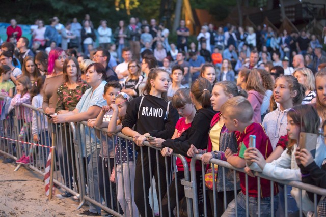 Zwiedzanie Parku Miłości, dyskusje,warsztaty, spotkania autorskie, koncerty - to wszystko dzieje się w Lubniewicach, kołysce miłości Michaliny Wisłockiej. Festiwal Michaliny Wisłockiej odwiedziło ok. 15 tys. osób.Zobacz również: Lubuszanie są zadowoleni z seksu - mówi prof. Zbigniew IzdebskiPOLECAMY RÓWNIEŻ PAŃSTWA UWADZE:Wymarłe miasteczko na skraju Lubuskiego [WIDEO, ZDJĘCIA]