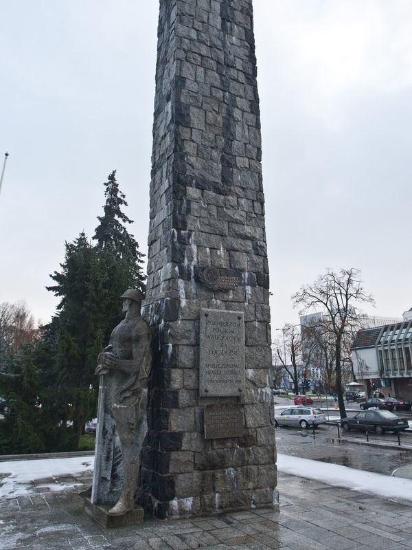 Pomnik ostatni remont przechodził w 1990 roku. 