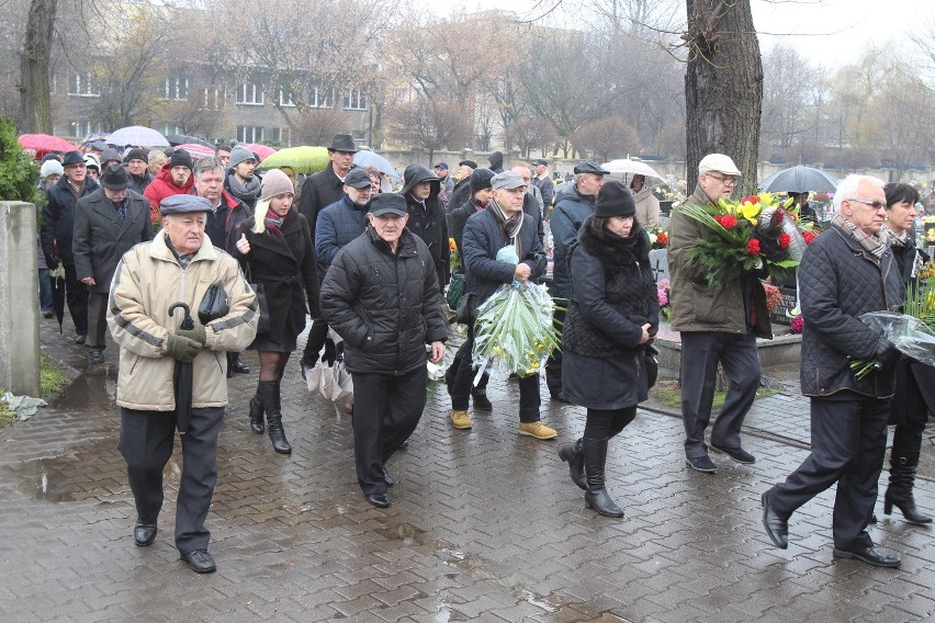 Pogrzeb Jerzego Cnoty. Wybitny śląski aktor spoczął na...