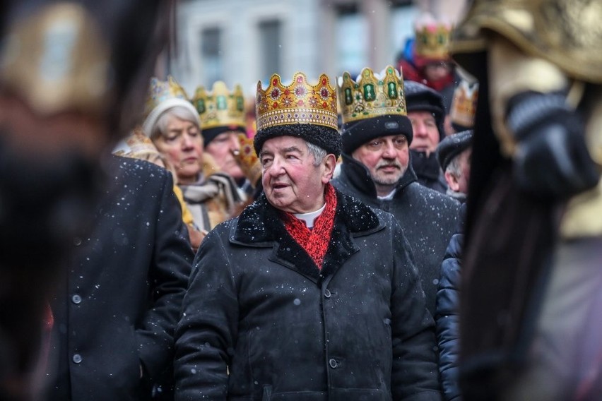 Orszak Trzech Króli 2016 w Gdańsku i tysiące widzów [ZDJĘCIA, WIDEO]