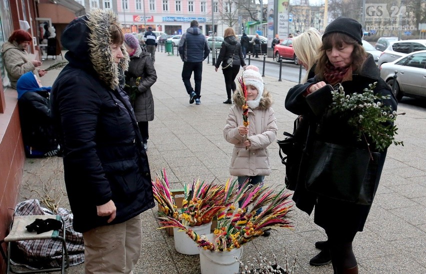 Szczecinianie rozpoczęli Wielki Tydzień, tłumy ruszyły do...