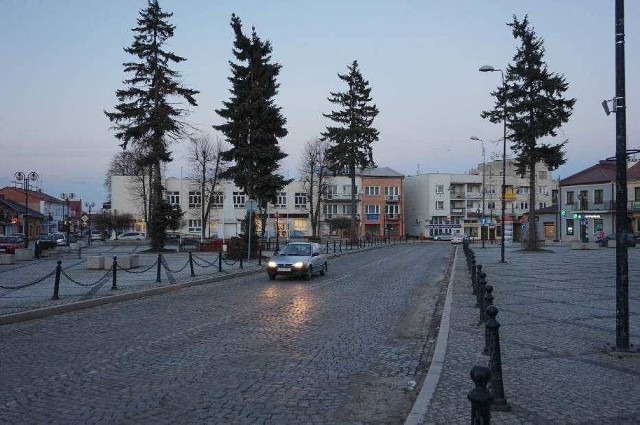 Zakaz wjazdu ciężarówek do centrum Kraśnika dotyczy ul. Narutowicza, pl. Wolności, ul. Kościuszki i Cegielnianej