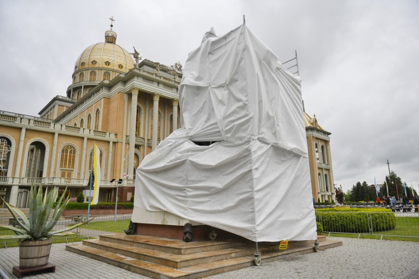 Księża marianie uprzedzili partię Wiosna Roberta Biedronia,...