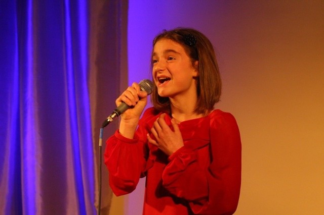 Natalia Machelska z Zawadzkiego pierwszy raz zaśpiewała w Komprachcicach i od razu spodobała się publiczności.