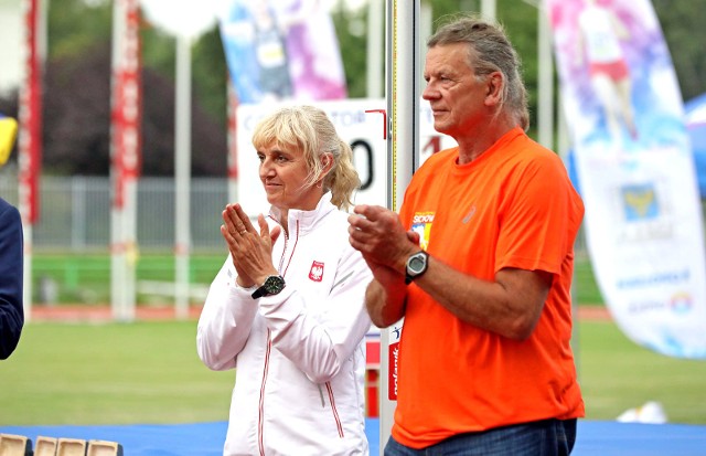 Urszula Kielan i Jacek Wszoła to byli utytułowani polscy sportowcy, którzy od wielu lat regularnie przyjeżdżają do Opola w trakcie trwania Opolskiego Festiwalu Skoków.