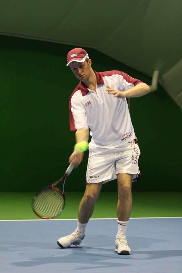 Piotr Dzikiewicz nadal aktywnie gra w tenisa. Prowadzi też własny biznes.