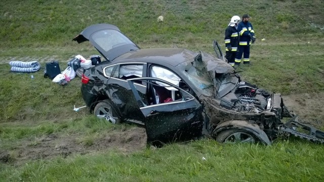 Wypadek na A2 pod Kościelcem: Cztery osoby zostały ranne. Czytaj więcej.