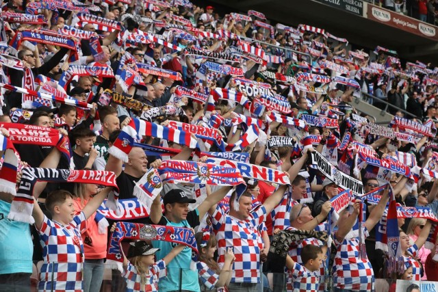 Kibice Górnika Zabrze licznie stawili się na meczu z ŁKS-em Łódź.  Zobacz, gdzie w Polsce było najwięcej fanów na stadionach!