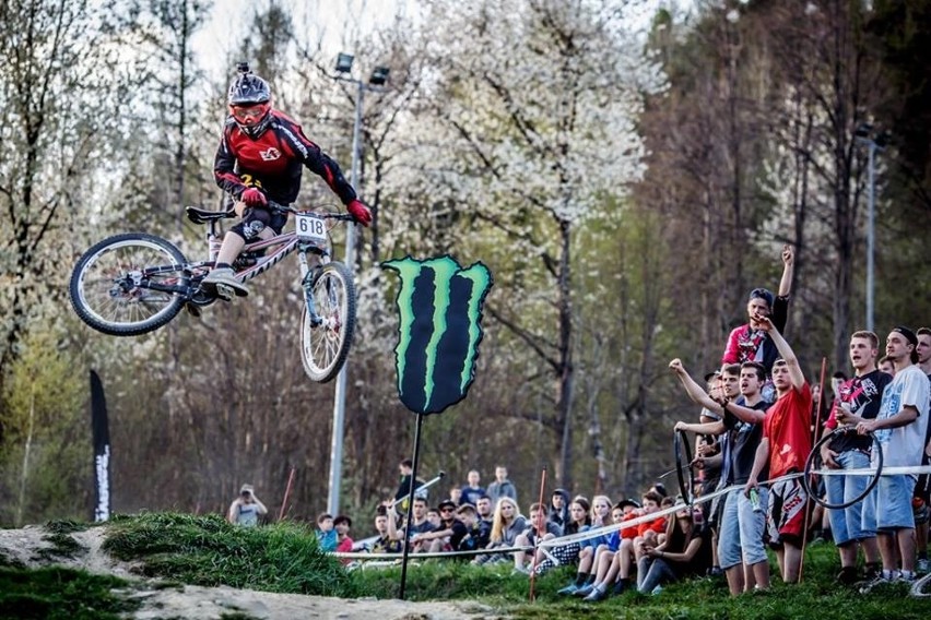 Diverse Downhill Contest 2015, czyli ekstremalna jazda na rowerach na Górze Żar [ZDJĘCIA]