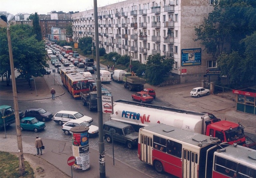 Czas remontów, nie zawsze udanych, rozkopany rynek, hotel...