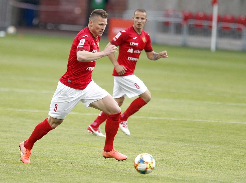 Widzew - Elana. Warto zagrać  dwoma   napastnikami