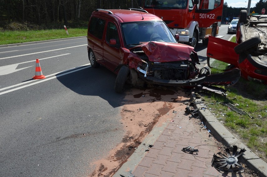 Wypadek w Olkuszu. Cztery osoby ranne