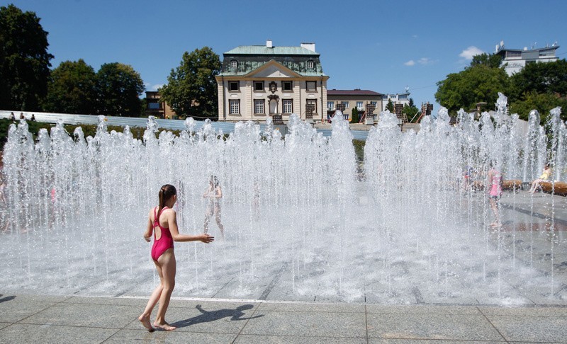 Rzeszów chłodzi się w upały.