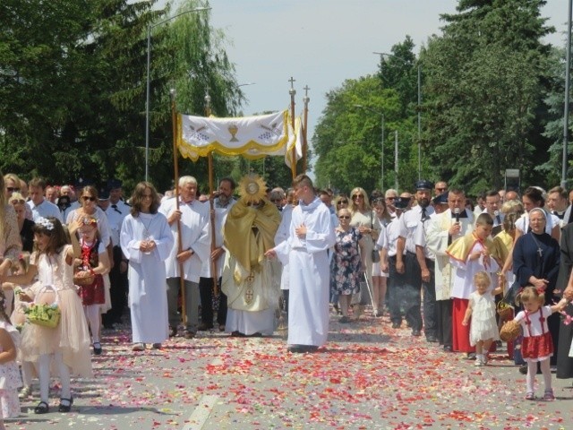 Boże Ciało 2022 w parafii pod wezwaniem parafii świętego...