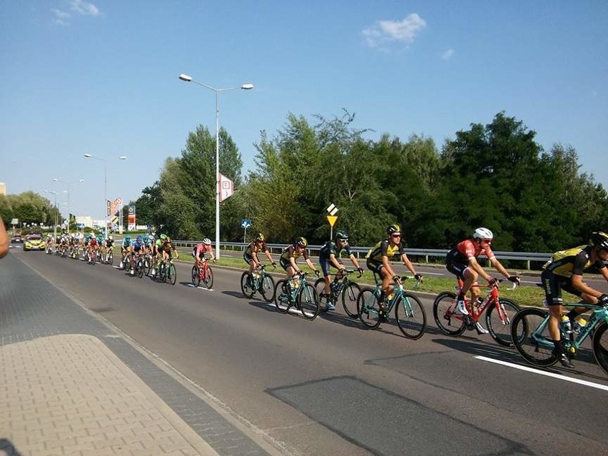 Tour de Pologne 2017 w Jastrzębiu. Kolarze mkną przed siebie