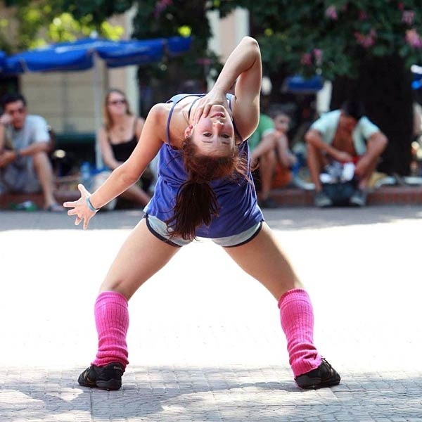 Żywiołowy taniec na ulicach Buenos Aires.