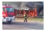 W Warszawie na Trasie Łazienkowskiej wybuchł pożar w autobusie