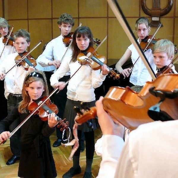 Wczoraj goście zagrali dla swoich rówieśników z  grudziądzkiej szkoły muzycznej i ich rodzin
