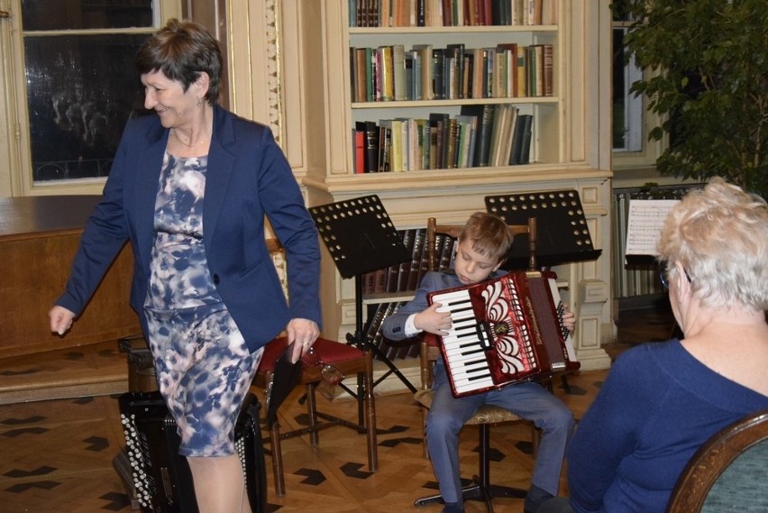 W bibliotece Pałacu Prymasowskiego odbył się kolejny koncert...