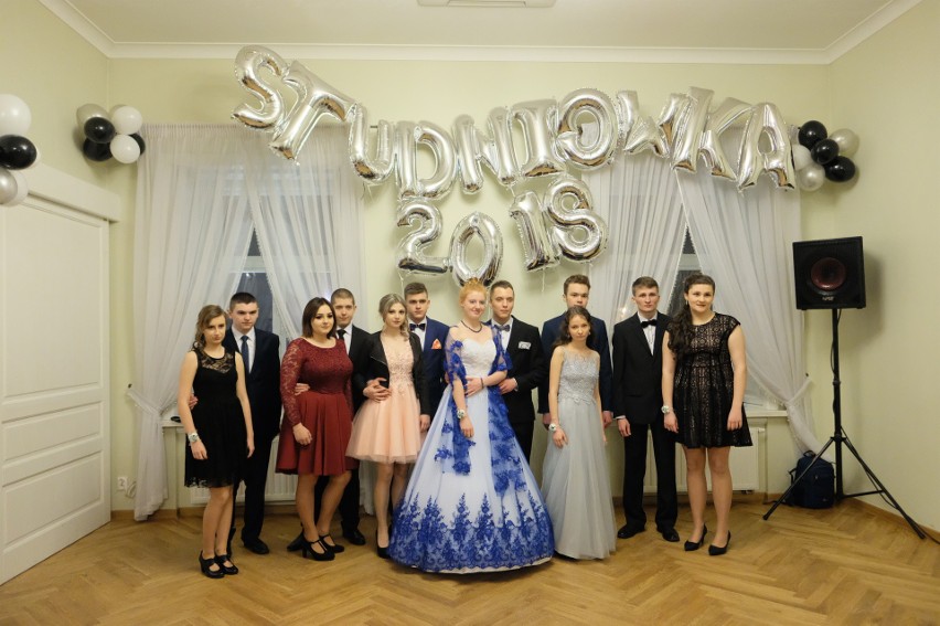 Studniówka 2018 VII LO im. Marii Konopnickiej w Lublinie (WIDEO, ZDJĘCIA)