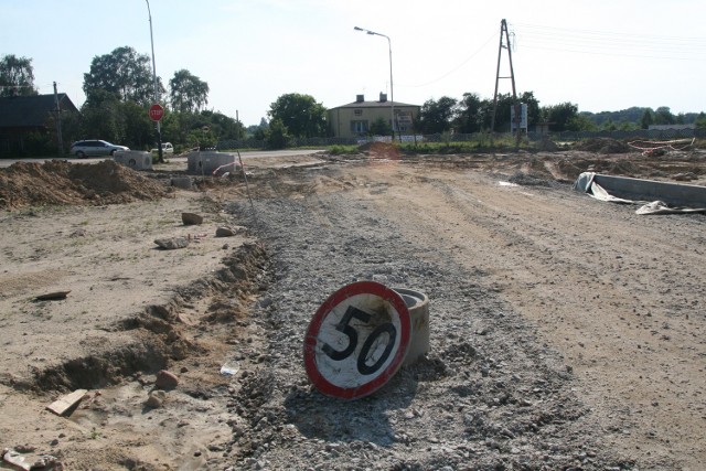 Zmiana szefa drogowców nie jest lekarstwem na dziury w jezdni.